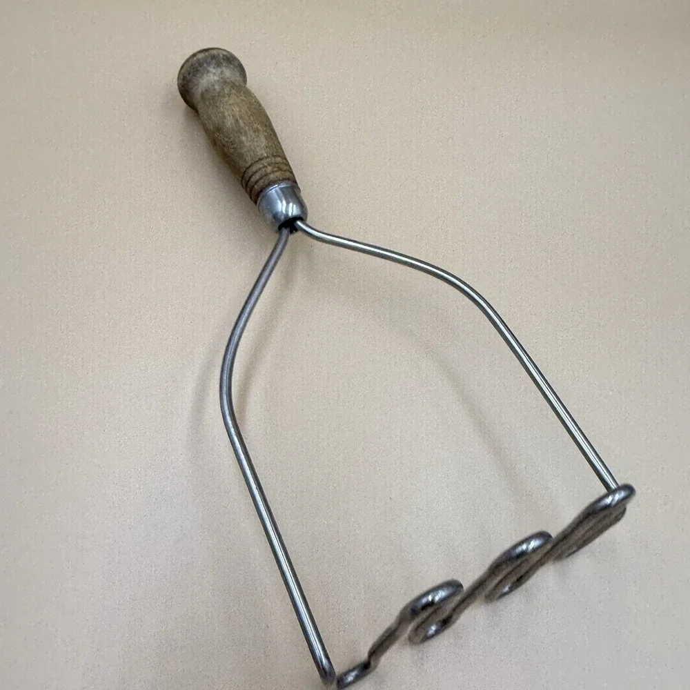 Vintage Potato Masher‎ Wooden Handle Country Kitchen Primitive Cottagecore